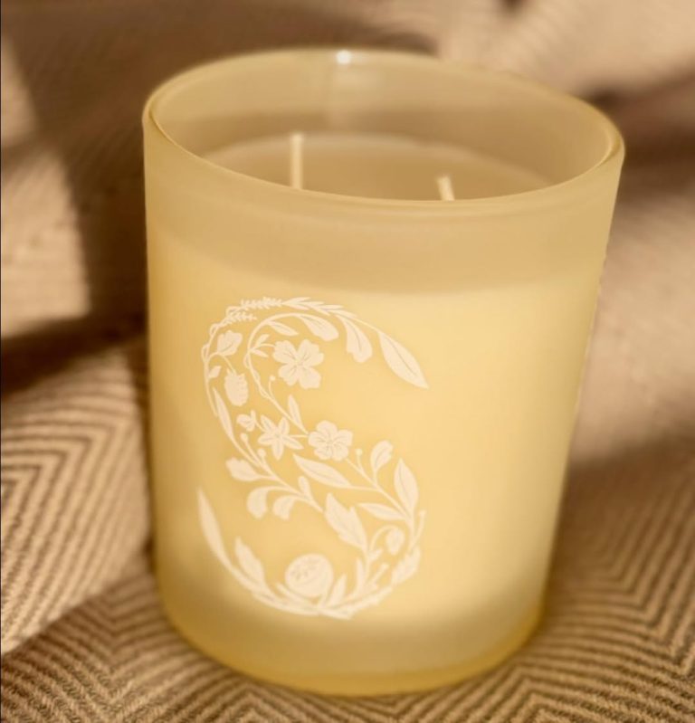 what is a scentsy candle?