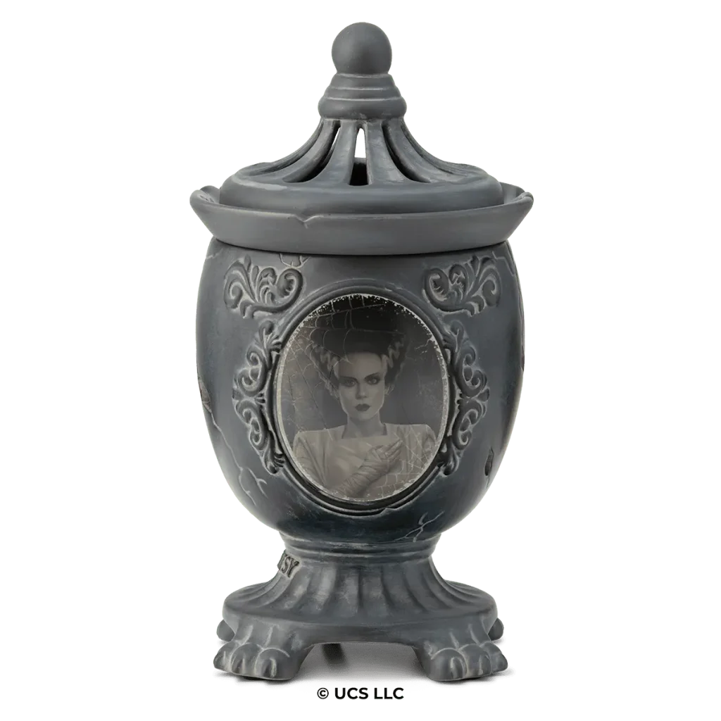 🍂 Fall in Love with the Scentsy Autumn Collection 2025 2025 Darkly devoted scentsy warmer 2025