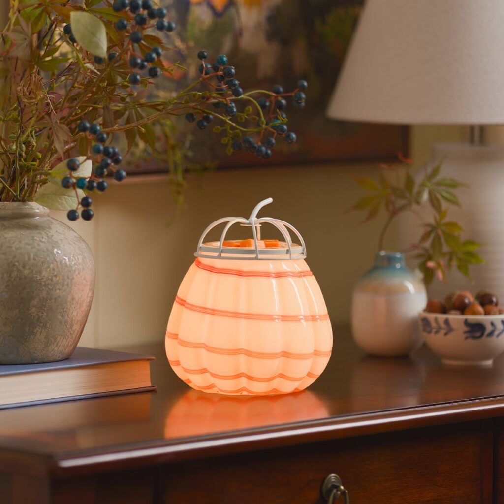 Scentsy 2026 Autumn Collection – Launches 17 August 2026 glass scentsy pumpkin
