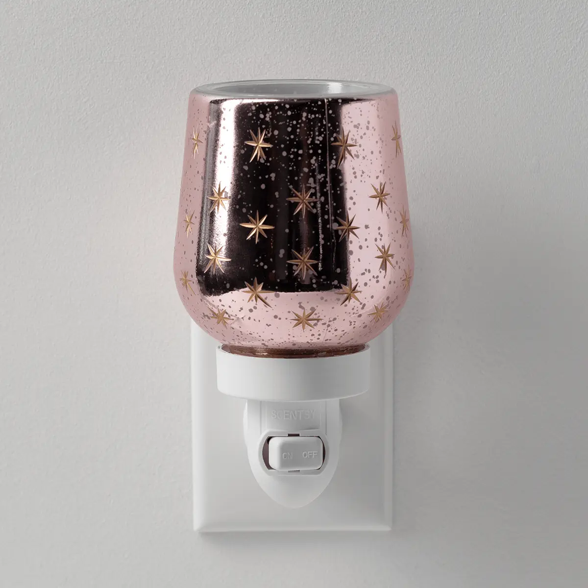 Frosted Flurry Scentsy Mini Warmer with Wall Plug 2026 Frosted Flurry Scentsy Mini Warmer with Wall Plug