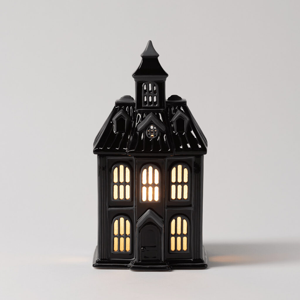 Haunted Haven Scentsy Warmer