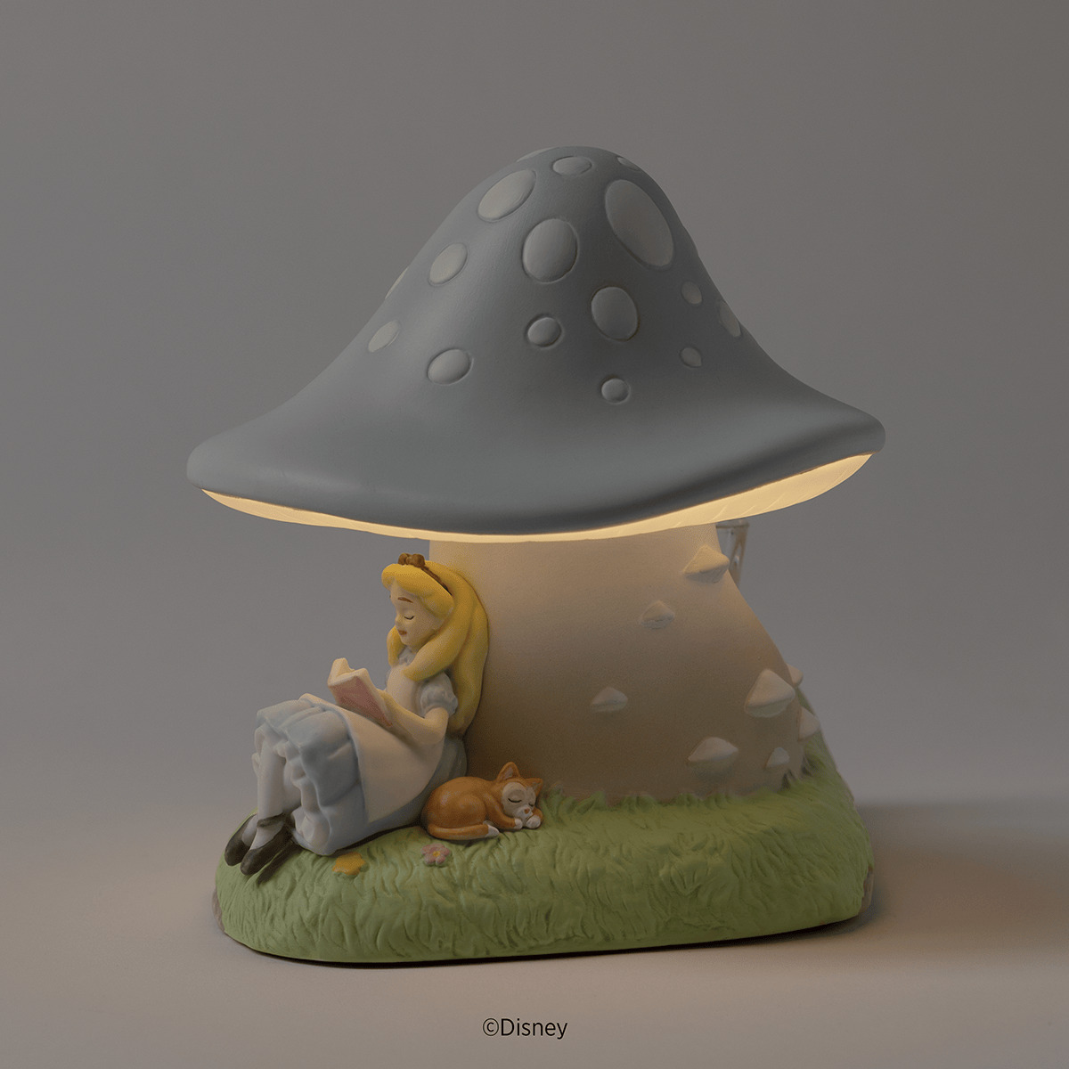 Down the Rabbit Hole Scentsy warmer lit in a dark room UK Europe 2026 - Disney Alice in Wonderland mushroom glow